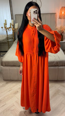 Maxi Jurk met Plooidetail en Pofmouwen – Knoopsluiting