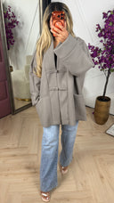 Oversized Trenchcoat met Knoopdetails