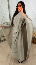 Satijnen Abaya met Overslagdetail en Gesp