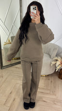 Thick Jogging Set Seam Detail