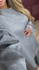 Tweedelige Set met Kanten Details en Wijde Broek