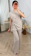 Tweedelige Structuur Set met Strikdetail