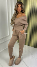 BY FARAH Premium Knit Rib V Neck Crop Top + Jogger Set