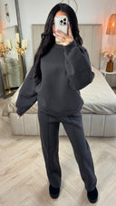 Thick Jogging Set Seam Detail