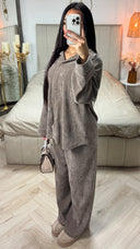 Thick Gloss Design Material Blouse Set