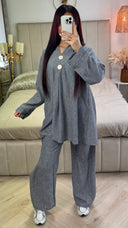 Linnenlook Oversized  Set Double Golden Button Detail