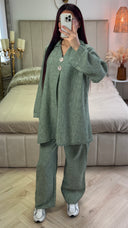 Linnenlook Oversized  Set Double Golden Button Detail