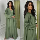Maxi-Übergroßes Satin-Blusenkleid mit goldenen Knöpfen