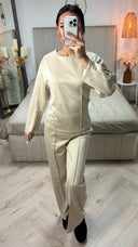 Slim Fit Essential Soft Material Set Seam Details